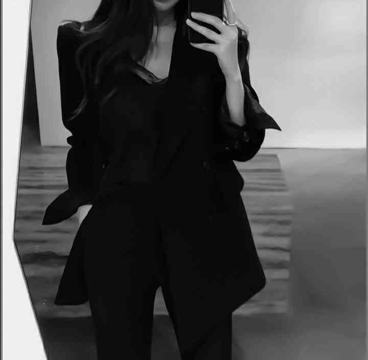 Ruxshona Axadqulova05